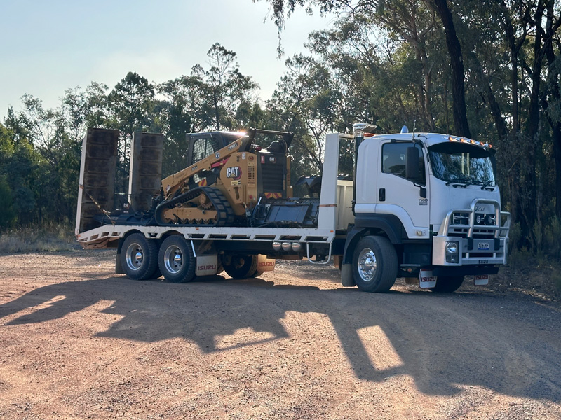 13t-7.5m-tray-float-Transport-for-Machinery-sydney-NSW
